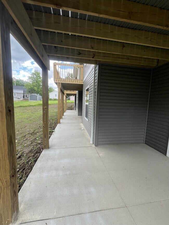 Building Photo - 322 Park St