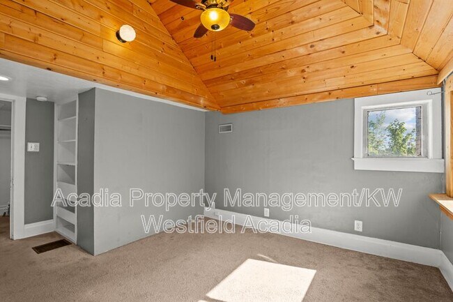 Building Photo - 620 S 900 E