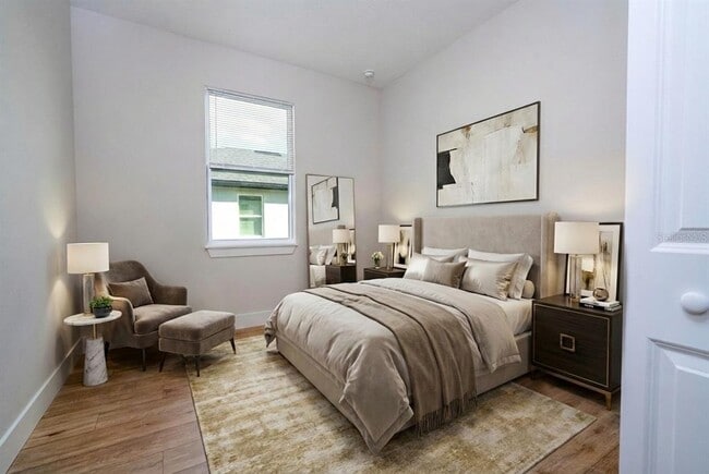 Building Photo - 435 E 13th St