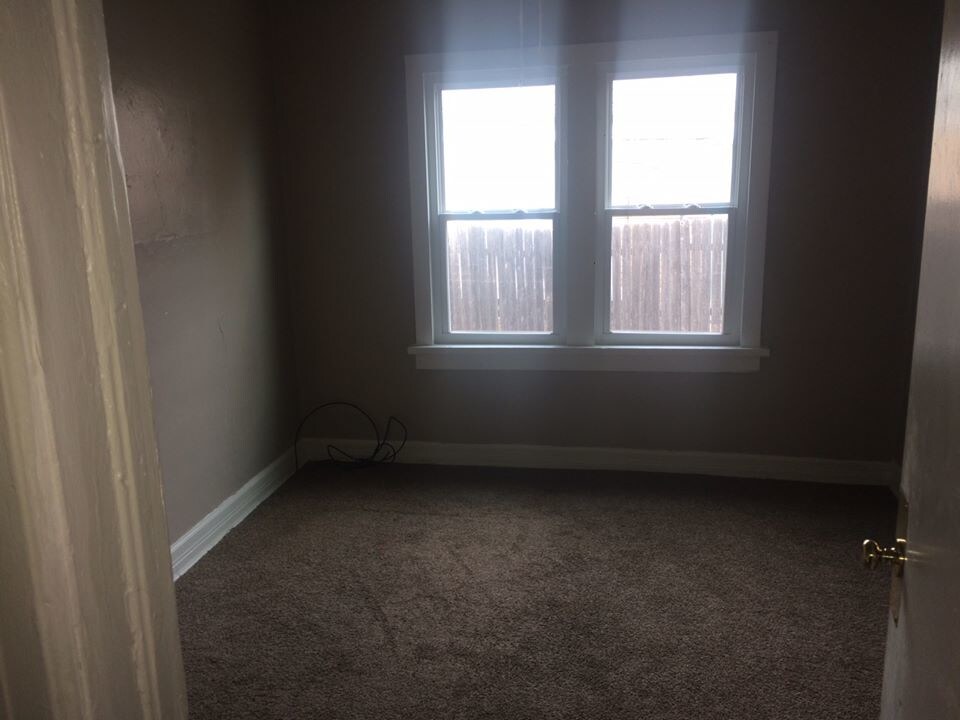 Bedroom 1 - 1121 NW 28th St