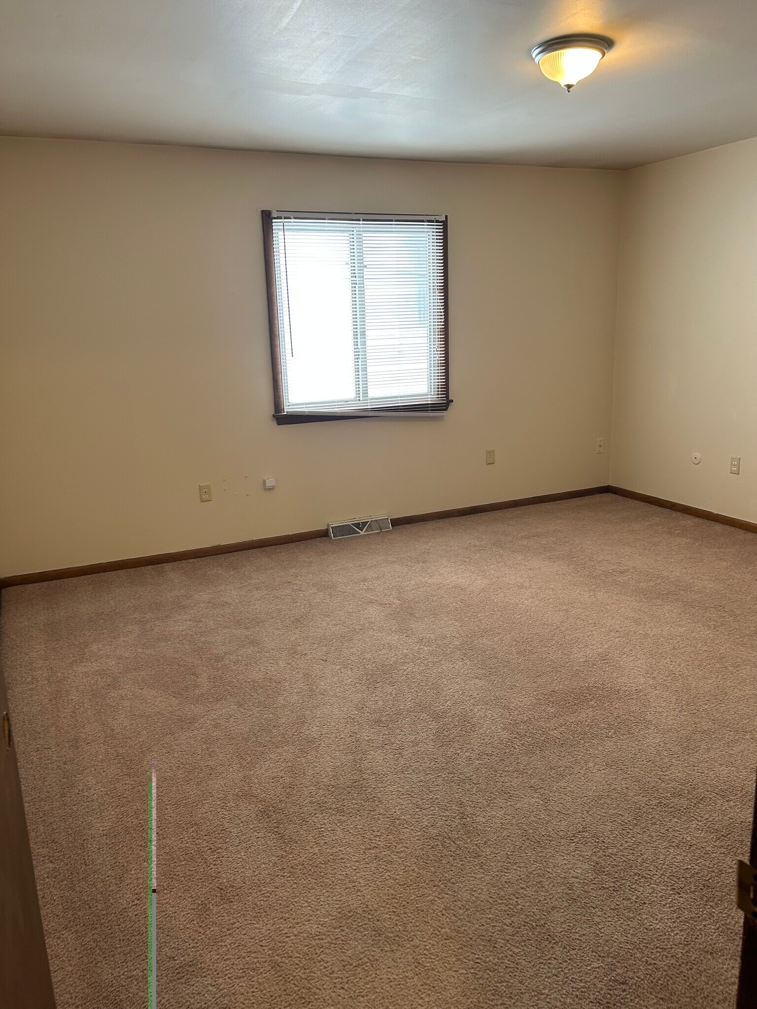 Building Photo - 126A E Main St