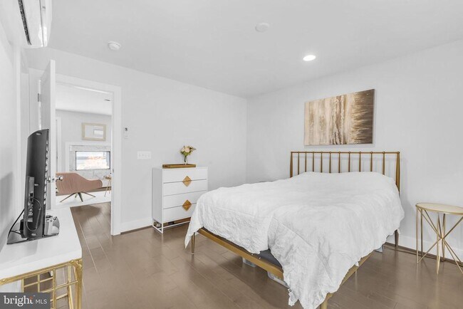 Building Photo - 5106 Fillmore Ave