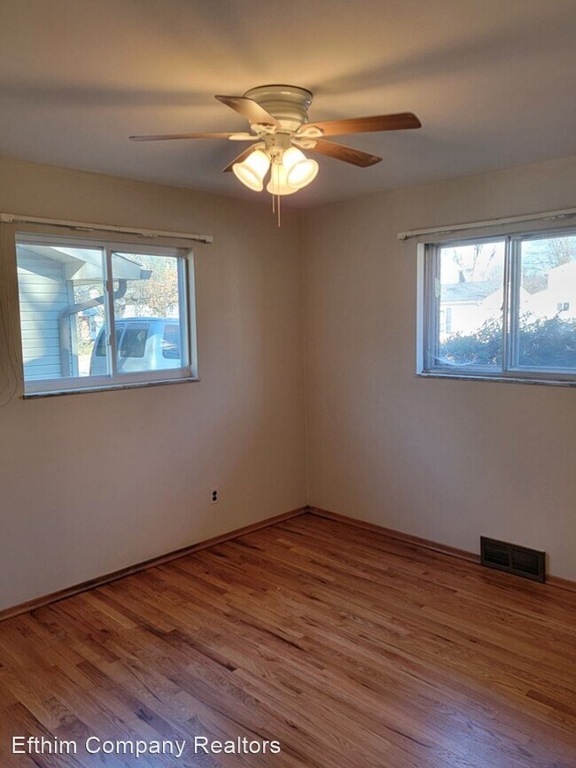 Building Photo - 3 br, 2 bath House - 8743 Pardee Lane