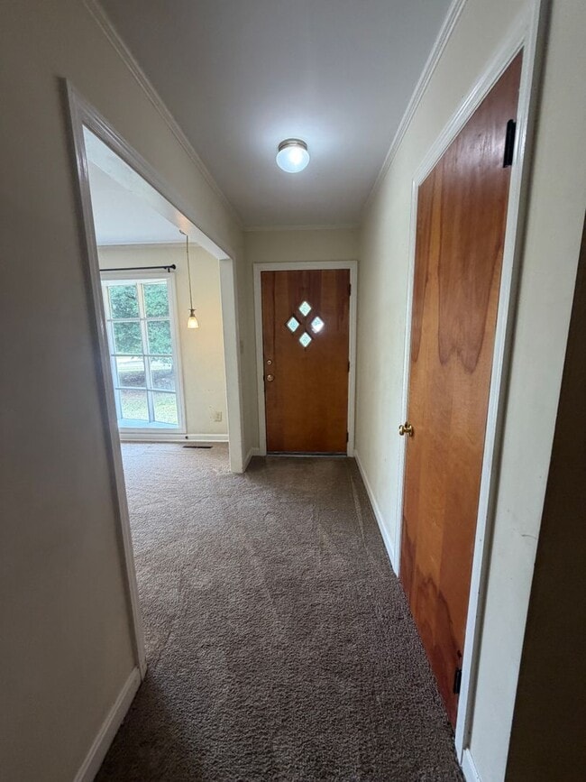 Building Photo - 215 Lesesne Dr