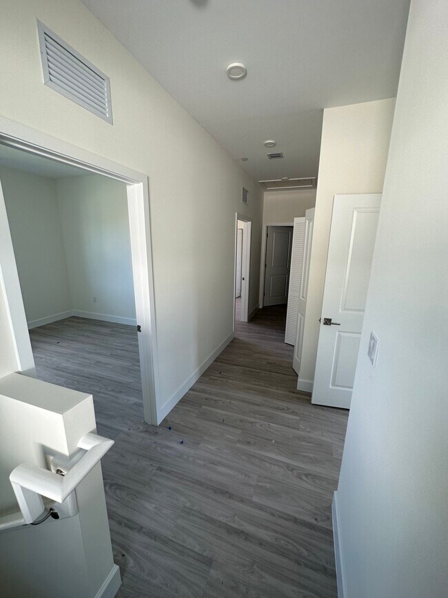 Building Photo - 9970 NW 129th Ter