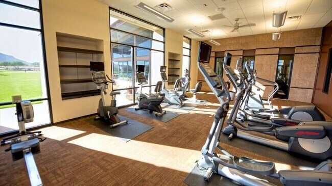 Building Photo - 2465 E Flintlock Dr