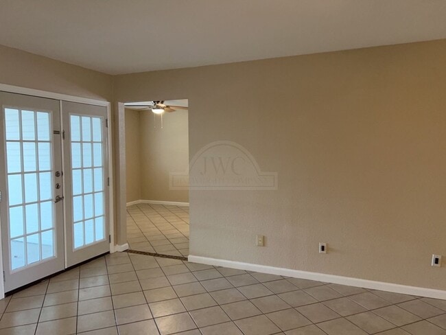 Building Photo - 4402 Breckenridge Dr