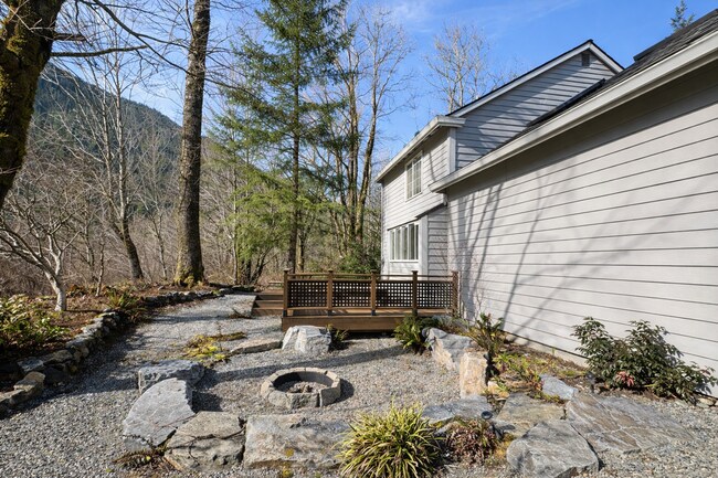 Building Photo - 42203 SE 168th St