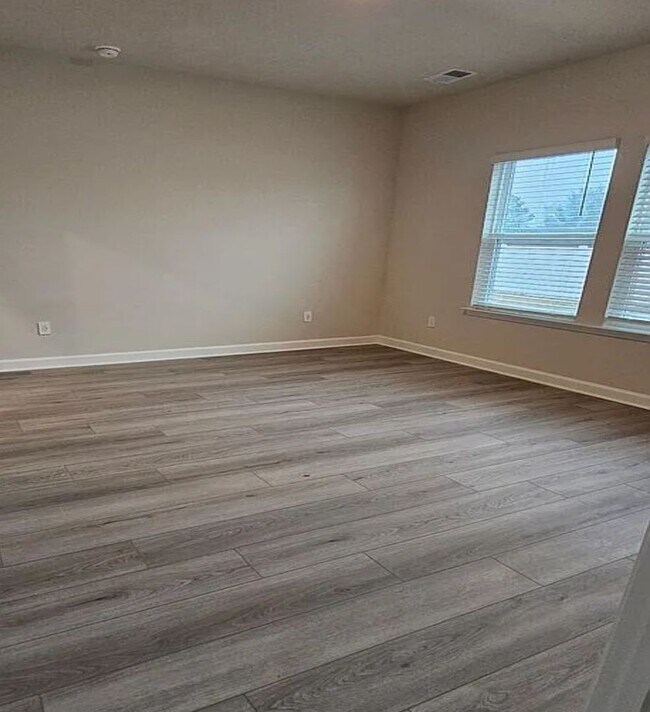 Building Photo - A Place to Call Home in Cypress Ridge 3 Bedroom Rental