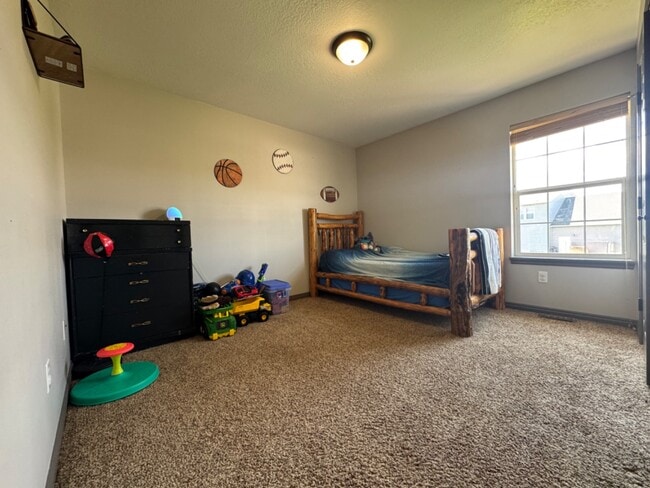 Building Photo - 3261 S 1500 W