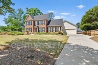 Building Photo - 299 Ashbrook Dr