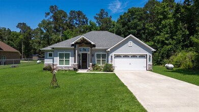 Building Photo - 23057 Kama Dr