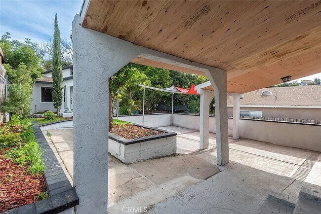 Building Photo - 1520 Helen Dr