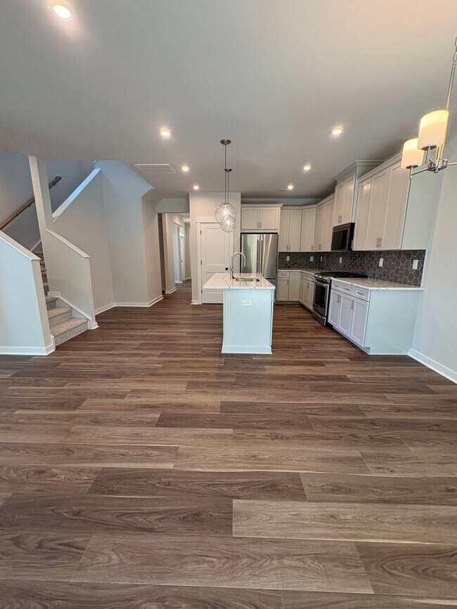 Building Photo - New Construction 3BR/2.5 BA in Griffith Lakes