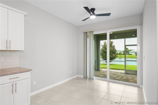 Building Photo - 10214 SW Captiva Dr