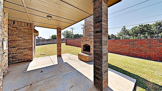 Building Photo - 4800 NW 151st Cir