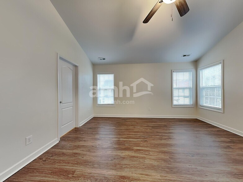 Building Photo - 1630 Brownairs Ln