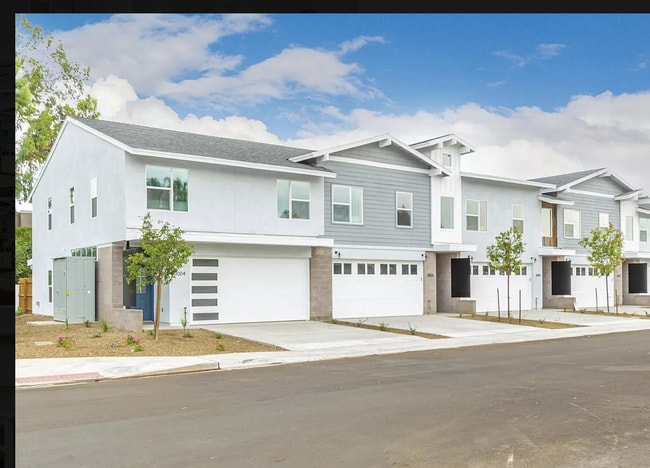 Building Photo - 3006 N 34th St