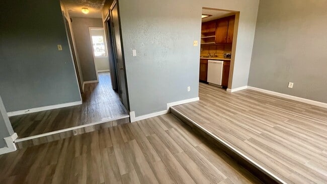 Building Photo - 301 Trail Ridge Rd