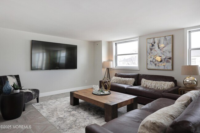 Building Photo - 675 Ocean Ave N