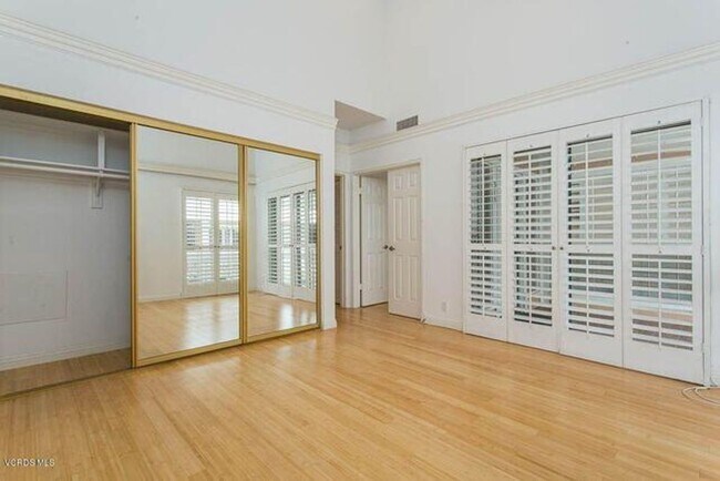 Building Photo - Marina del Rey Resort Style Living