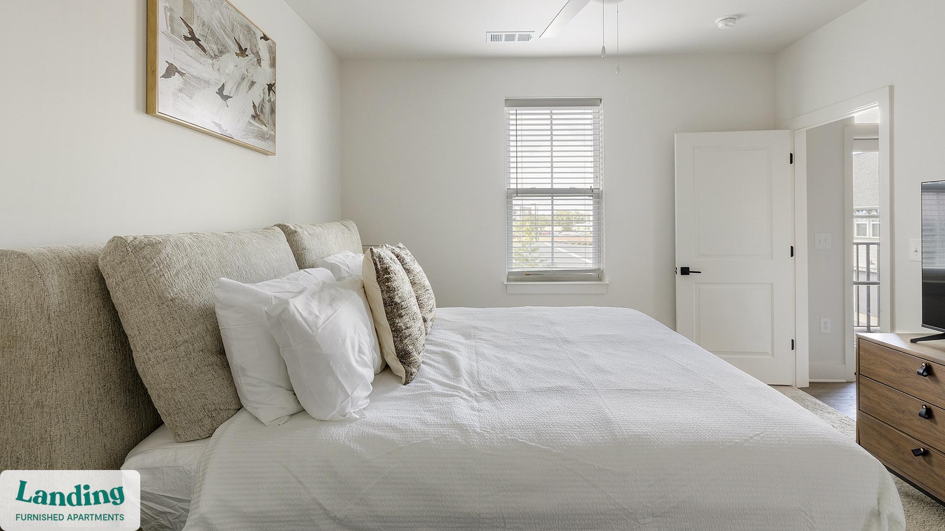 Building Photo - 170 Graphics Dr