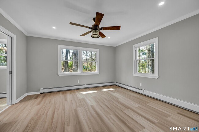 Building Photo - 240 Great Plain Rd