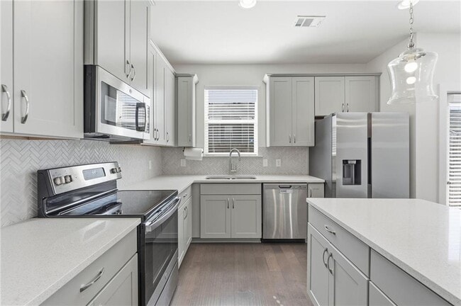 Building Photo - 6413 Shalks Xing Dr