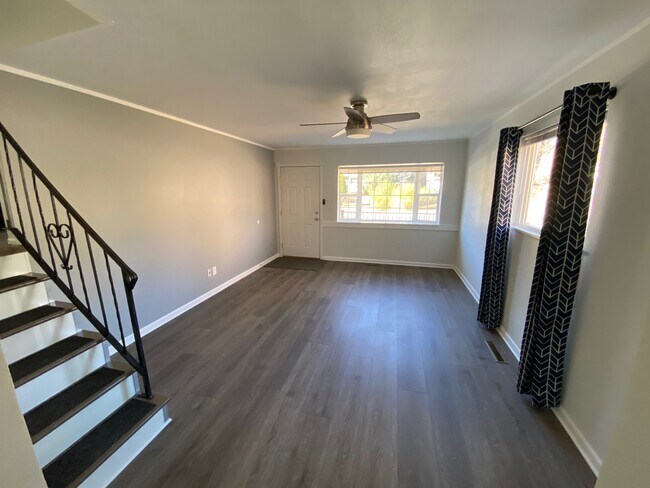 Living Room with Bay Window - 917 Pioneer Ln