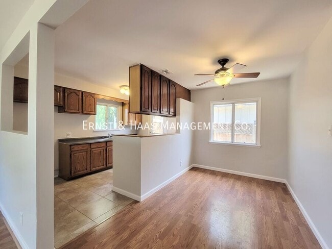 Building Photo - 3527 Pine Ave