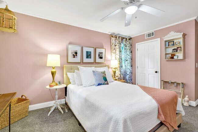 Building Photo - 7093 S Section Line Rd