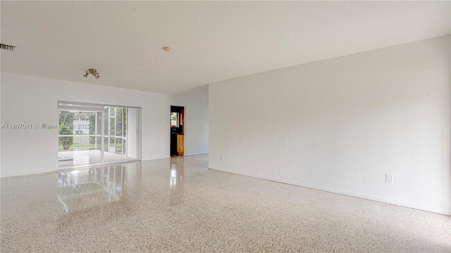 Building Photo - 8942 SW 16th St