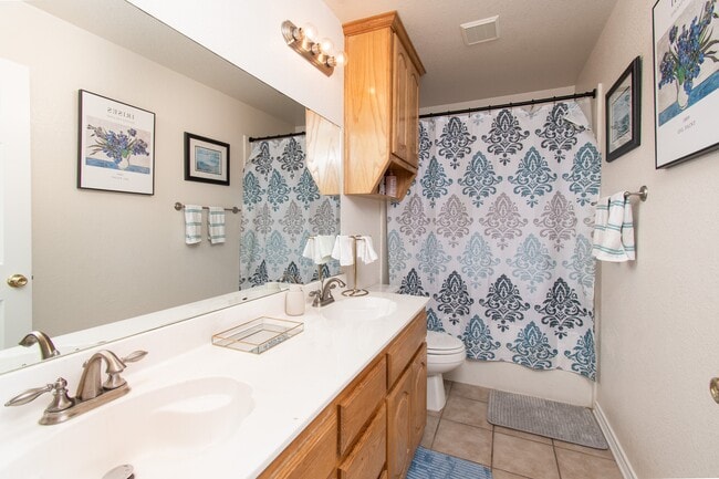 Building Photo - 103 Corral Ct