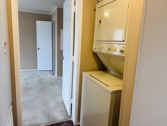 Building Photo - 6324 NW 29th Pl