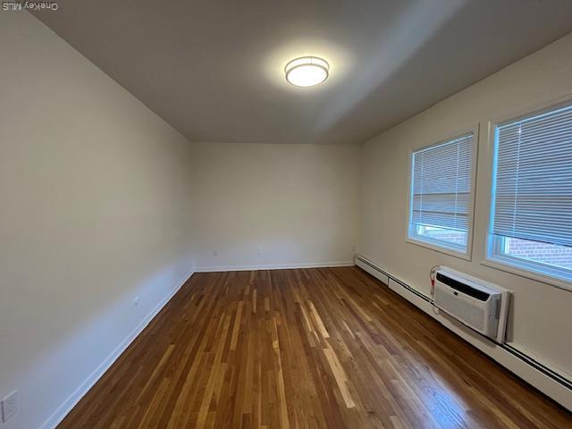 Building Photo - 100 Manhasset Ave