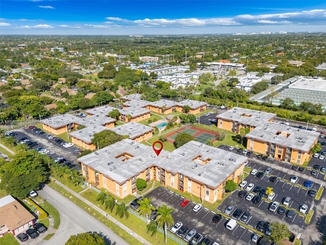 Building Photo - 9437 SW 76th St