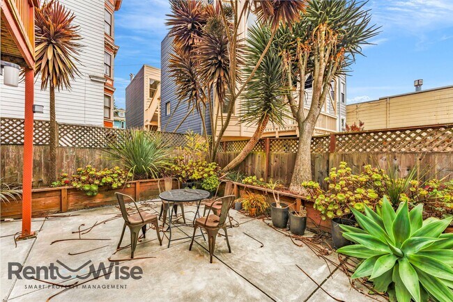 Building Photo - 1287 4th Ave
