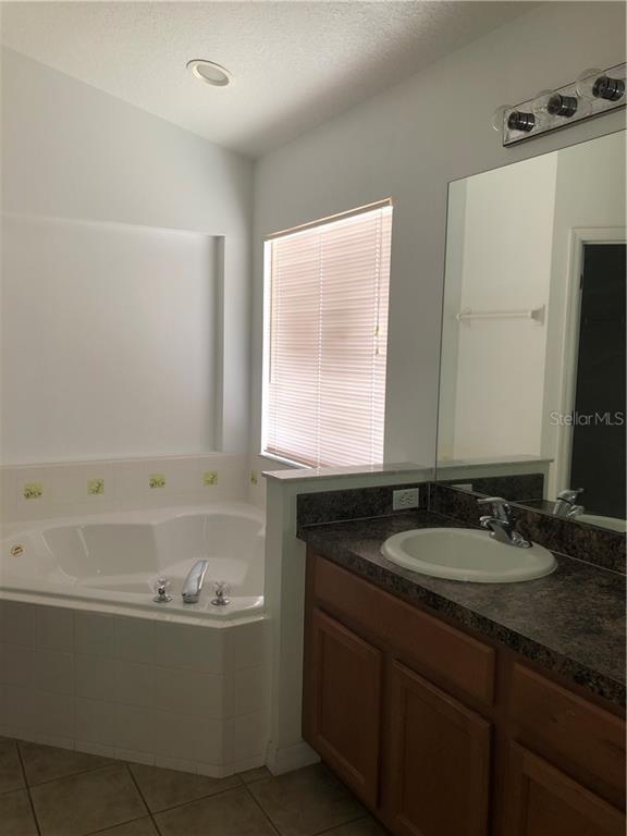 Building Photo - 3082 Barbados Ln