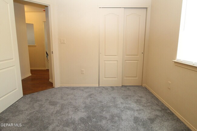 Building Photo - 2210 Hannah Leigh St