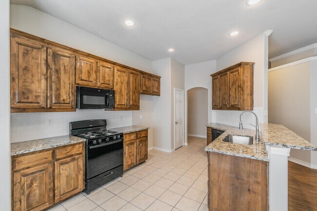 Building Photo - 6141 Bowfin Dr