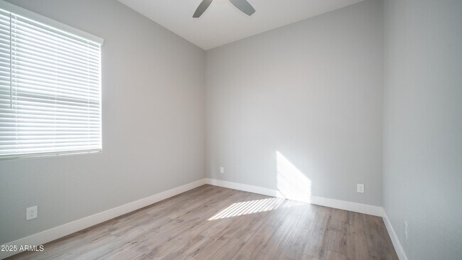 Building Photo - 23080 E Carriage Wy