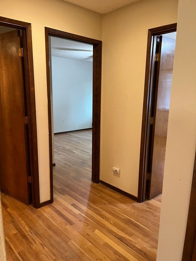 Building Photo - Mid-Mod on Missoula- Single Story!