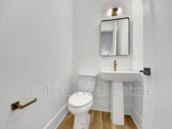 Building Photo - 2048 McKinley St