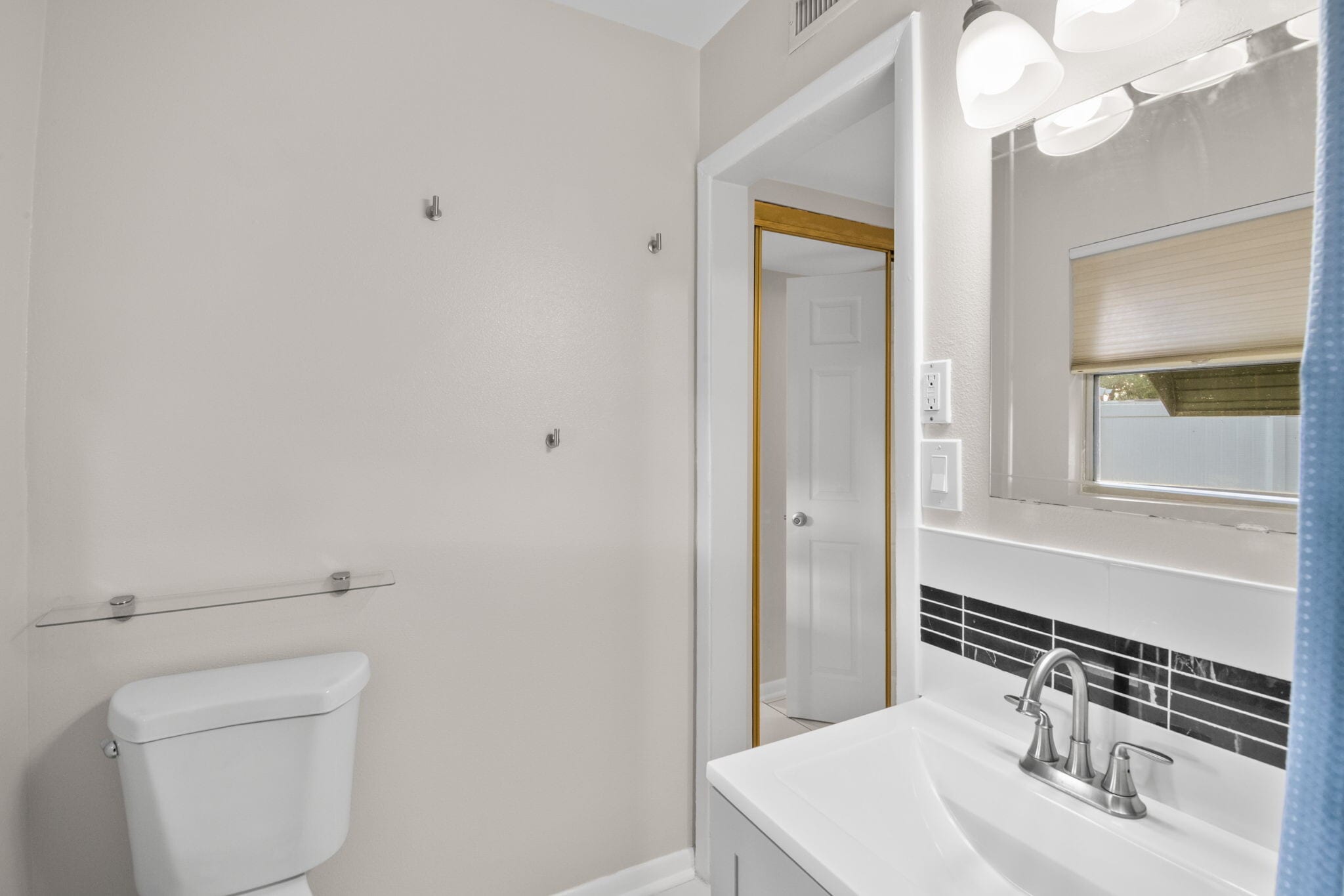 Building Photo - 5600 33rd Ave N