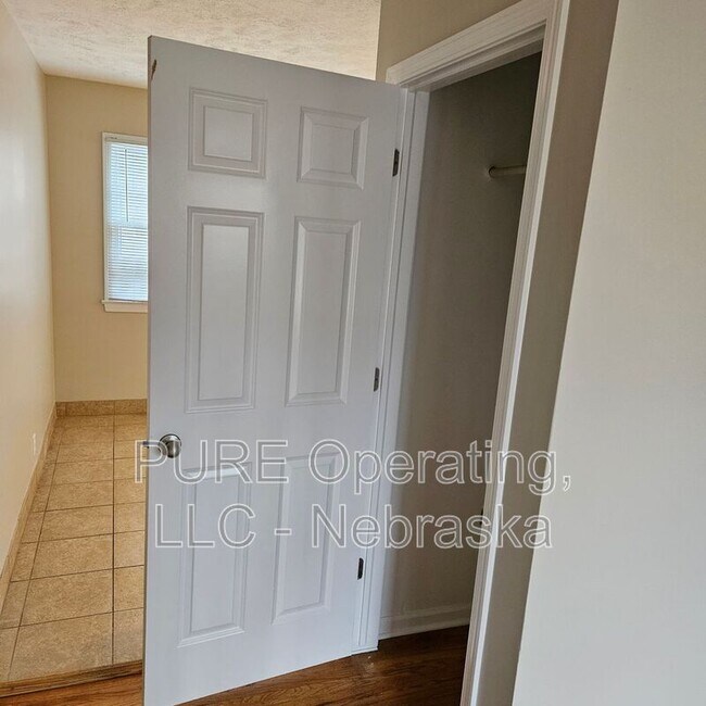 Building Photo - 3341 S 89th St