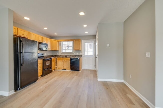 Building Photo - 14245 Lariat Lp