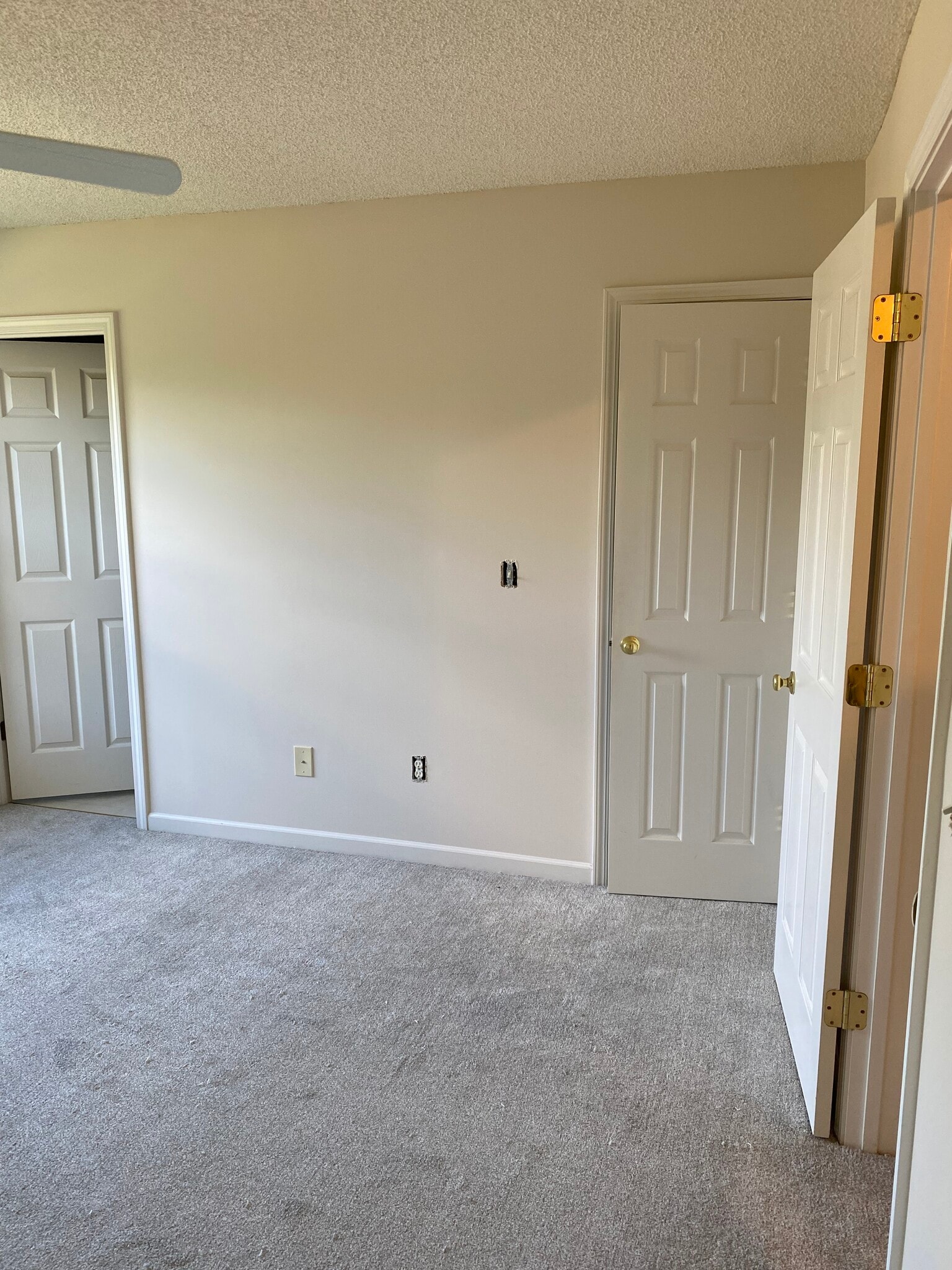 Building Photo - 102 Watertree Ln
