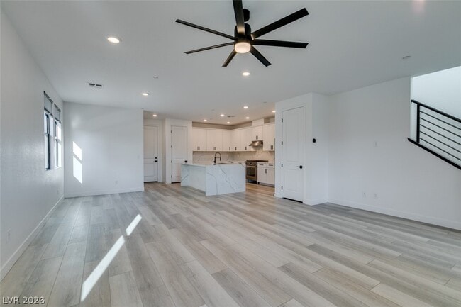 Building Photo - 11537 Cedar Shore Ave