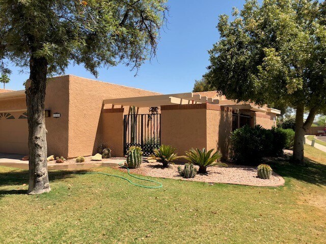 Building Photo - 45+ Active Adult Community  Seasonal Summer Rental Only.  Available starting May through October ...