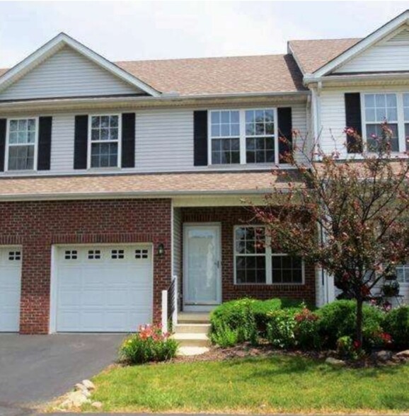 Welcome Home! - 1218 Green Dr